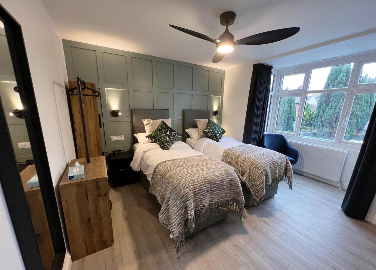 United Home B&B Salford  Kültér fotó